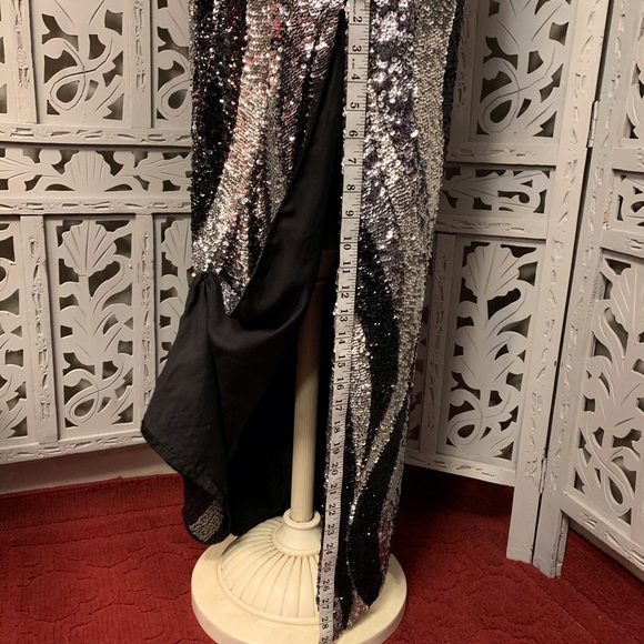 TIFFANY’S BLACK & SILVER SEQUINED LONG FORMAL - Picture 5 of 9